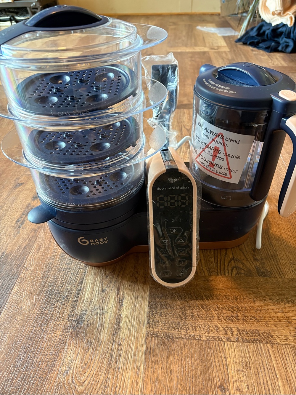 Baby Moov Food prep Multi-Function Food Steamer & Blender in Navy